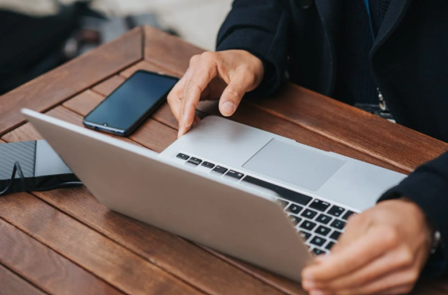 Digital Randomness and Its Role in Human-Computer Interaction