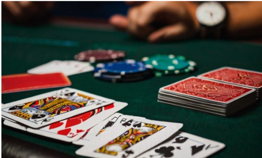 Poker Streaming in 2025: Best Channels and Impact on Game Popularization
