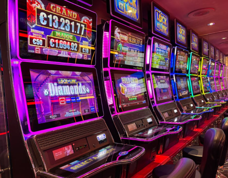 The Smart Gamblers Handbook: Cashing in on Canadian Slot Machine Bonuses